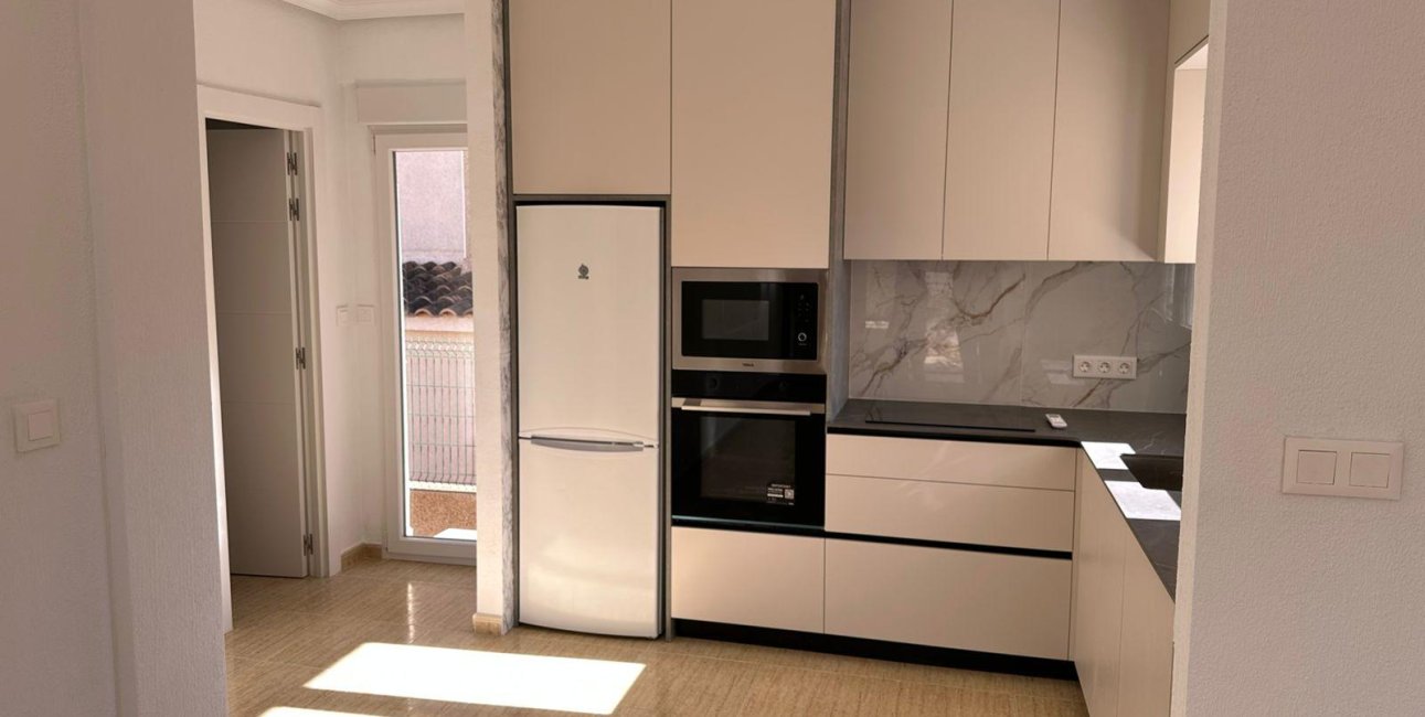 Resale - Villa -
Torrevieja - VILLAMARTIN