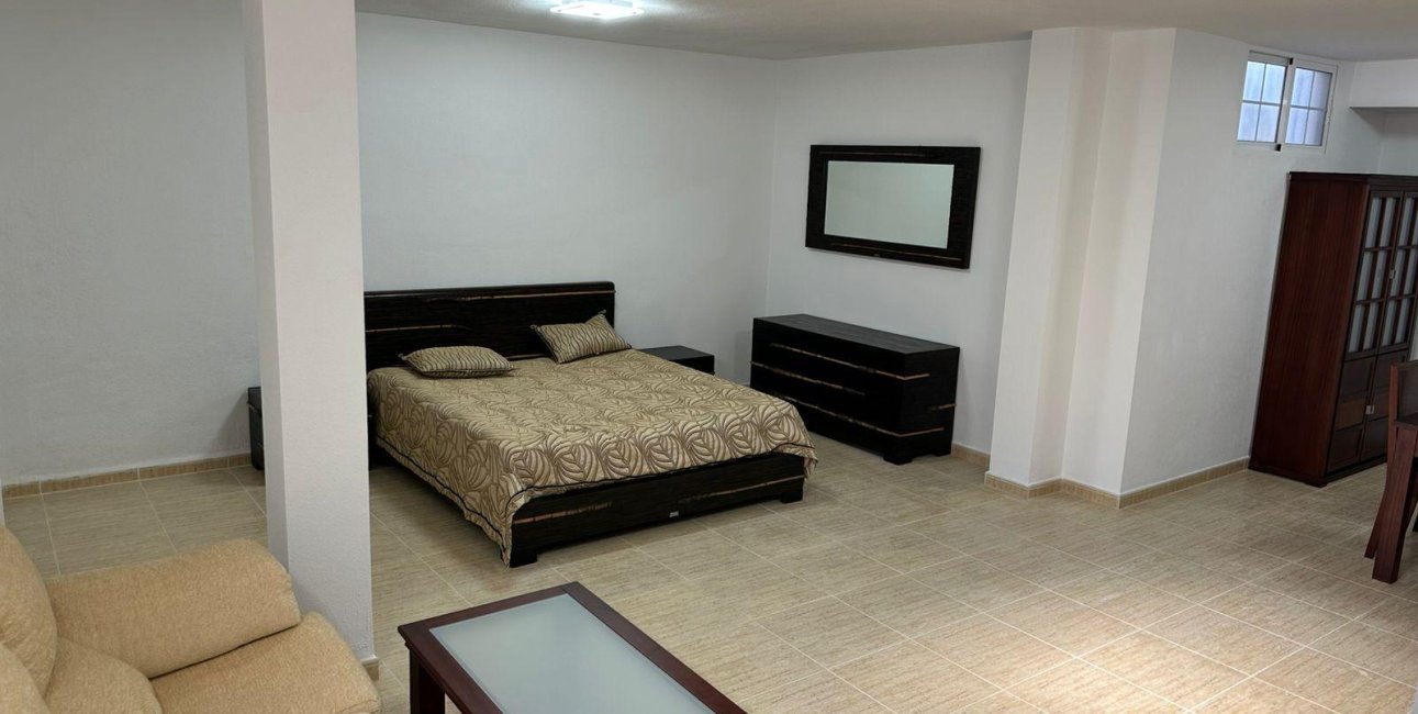 Resale - Villa -
Torrevieja - VILLAMARTIN