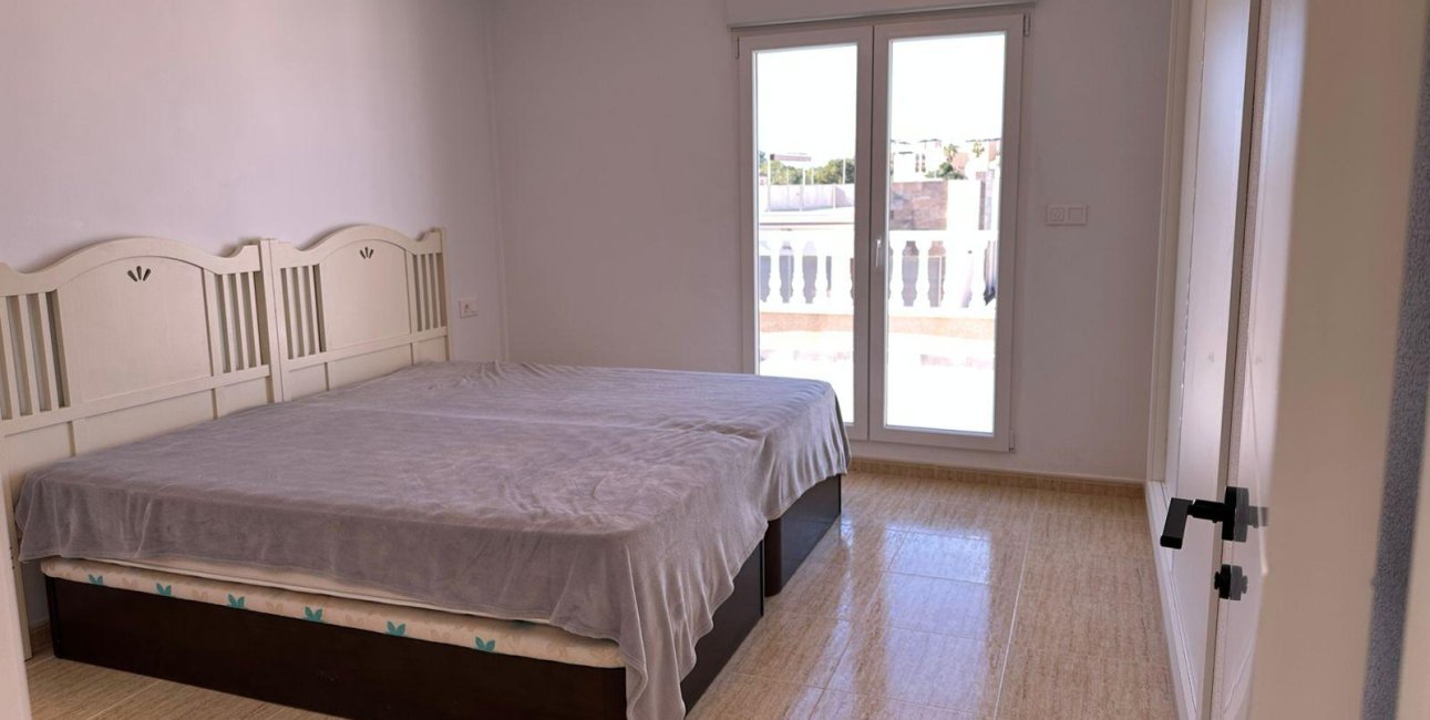 Resale - Villa -
Torrevieja - VILLAMARTIN