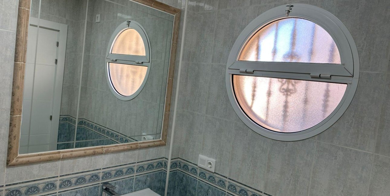 Resale - Villa -
Torrevieja - VILLAMARTIN