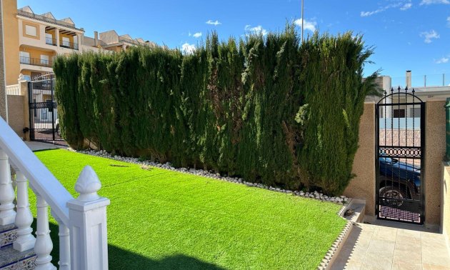 Resale - Villa -
Torrevieja - VILLAMARTIN