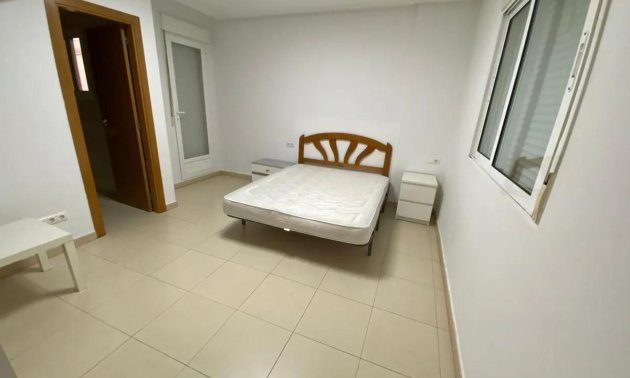Resale - Apartment / flat -
Redován - PUEBLO