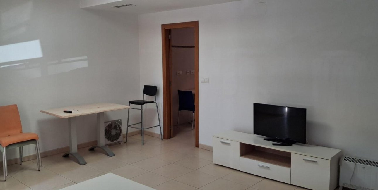 Resale - Apartment / flat -
Redován - PUEBLO