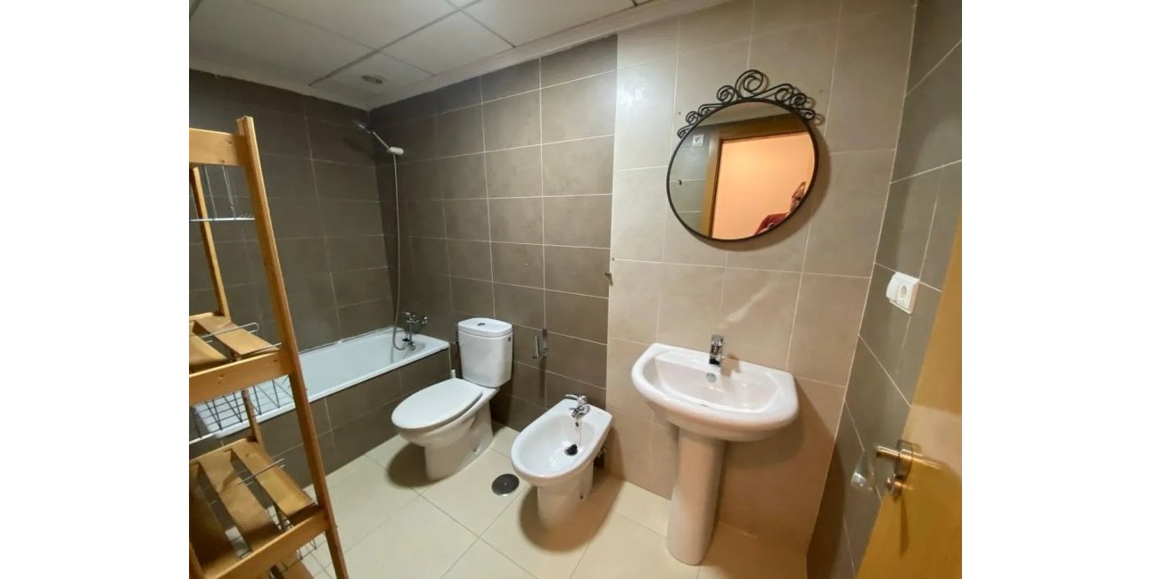 Resale - Apartment / flat -
Redován - PUEBLO