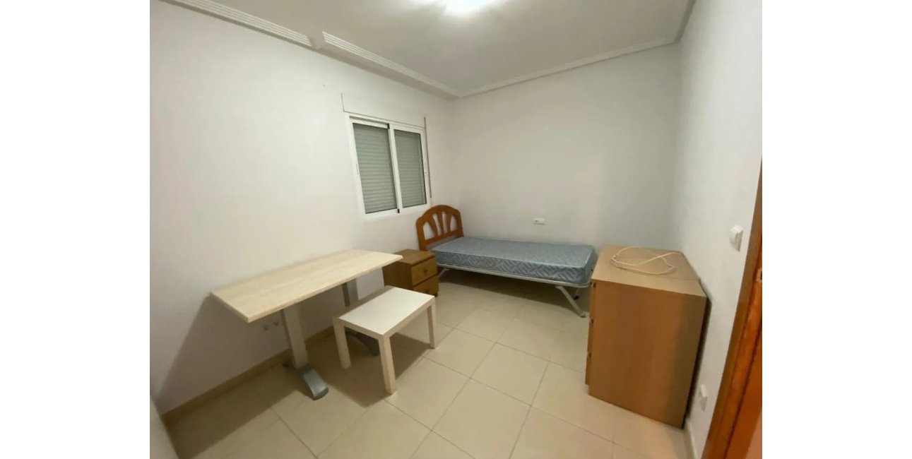 Resale - Apartment / flat -
Redován - PUEBLO
