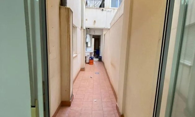 Resale - Apartment / flat -
Redován - PUEBLO