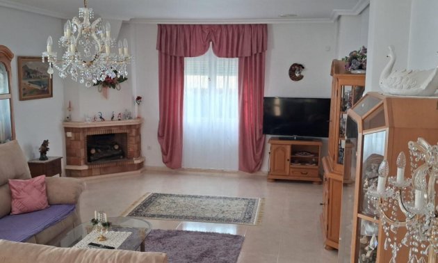 Resale - Villa -
Benferri - Benfis Park