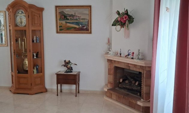 Resale - Villa -
Benferri - Benfis Park