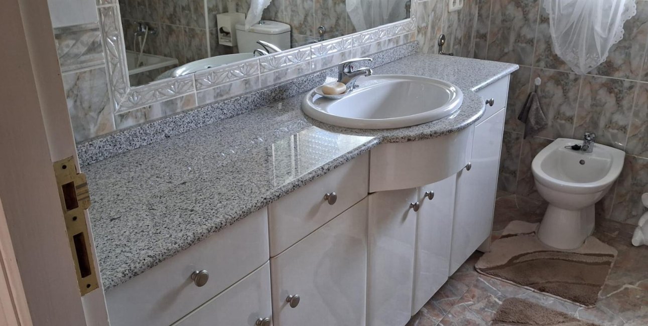 Resale - Villa -
Benferri - Benfis Park