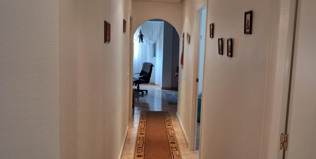 Resale - Villa -
Benferri - Benfis Park