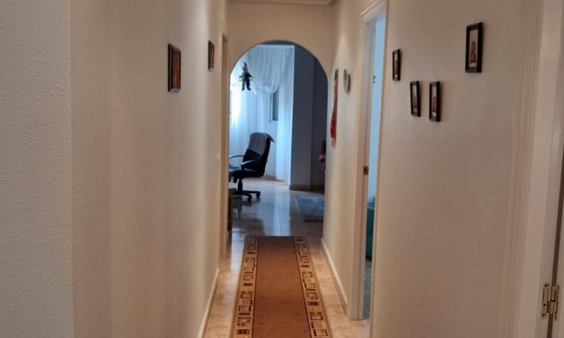 Resale - Villa -
Benferri - Benfis Park