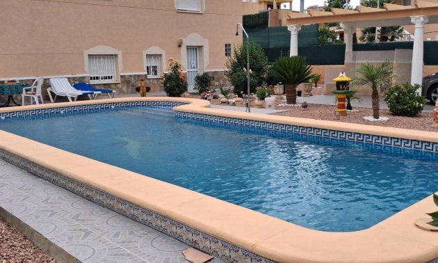 Resale - Villa -
Benferri - Benfis Park