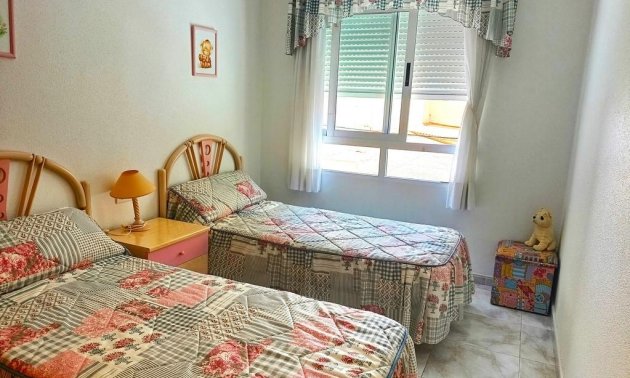 Rynek wtórny - Mieszkanie  -
Torrevieja - Playa del Cura