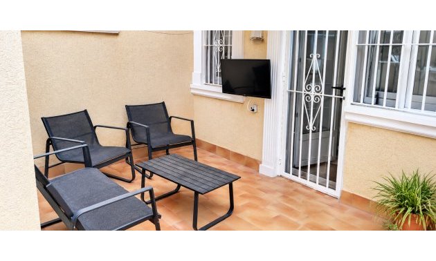 Resale - Villa -
Almoradí - Heredades