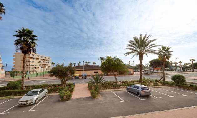 Rynek wtórny - Mieszkanie w bloku -
Torrevieja - Cabo cervera