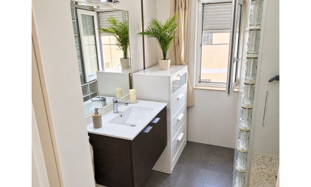 Resale - Villa -
Almoradí - Heredades