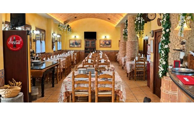 Resale - Local -
Orihuela - CENTRO