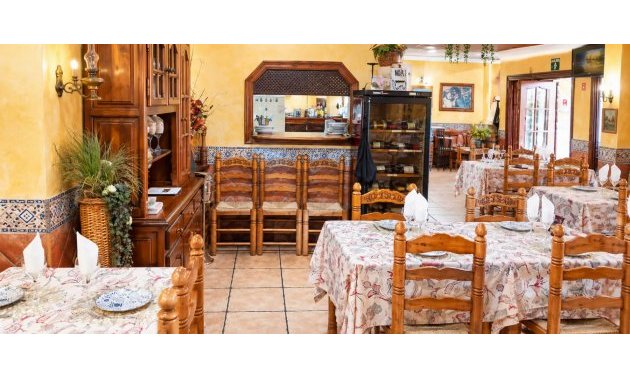 Resale - Local -
Orihuela - CENTRO