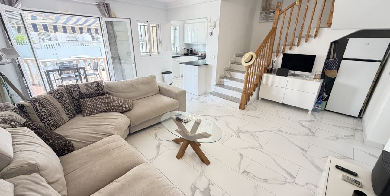 Resale - Villa -
Orihuela Costa - Villamartin