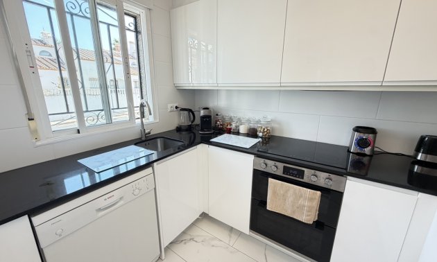 Resale - Villa -
Orihuela Costa - Villamartin