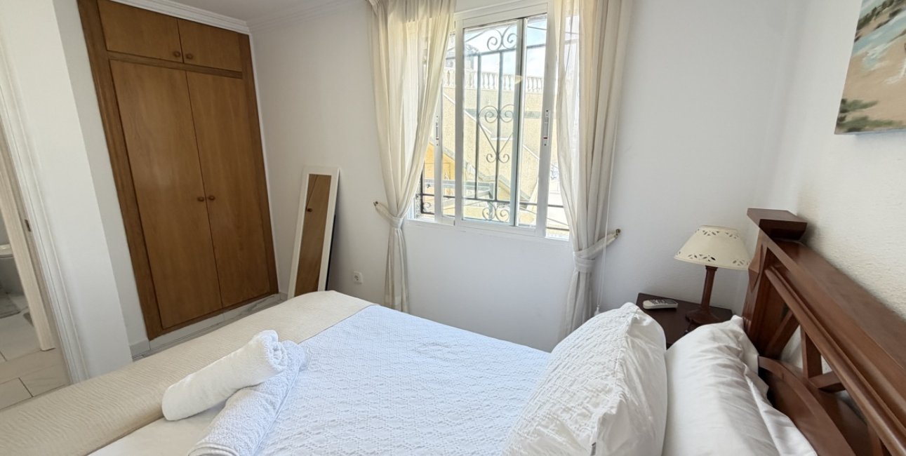 Resale - Villa -
Orihuela Costa - Villamartin