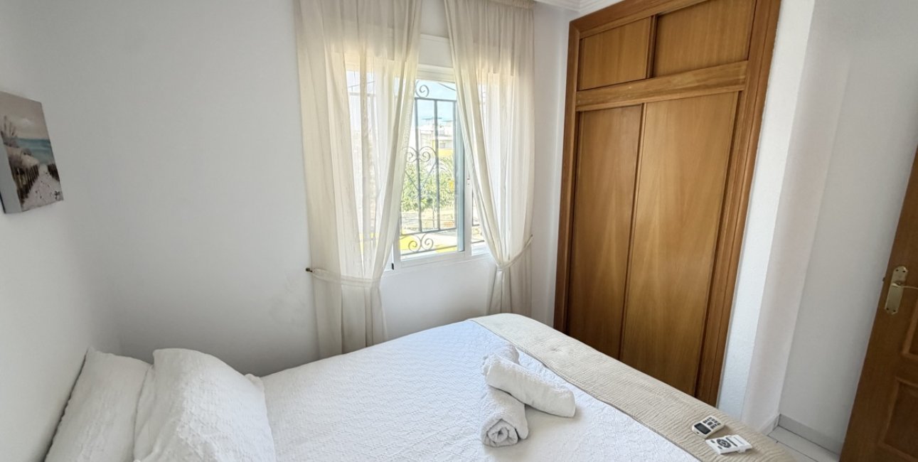 Resale - Villa -
Orihuela Costa - Villamartin