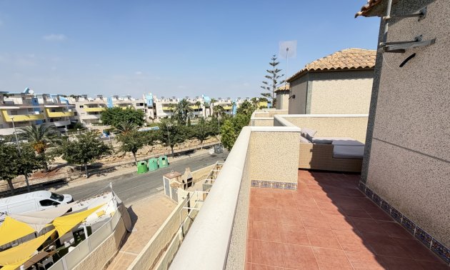 Resale - Villa -
Orihuela Costa - Villamartin