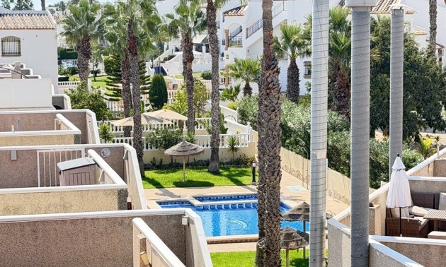 Resale - Villa -
Orihuela Costa - Villamartin