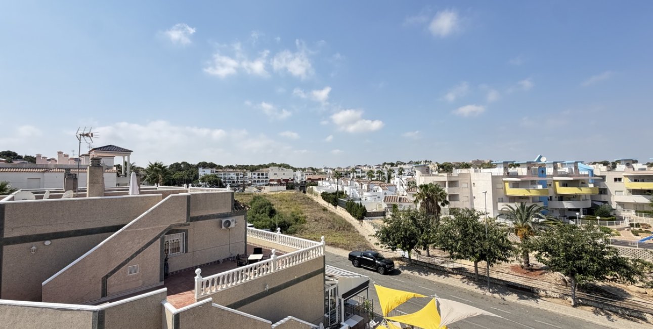 Resale - Villa -
Orihuela Costa - Villamartin