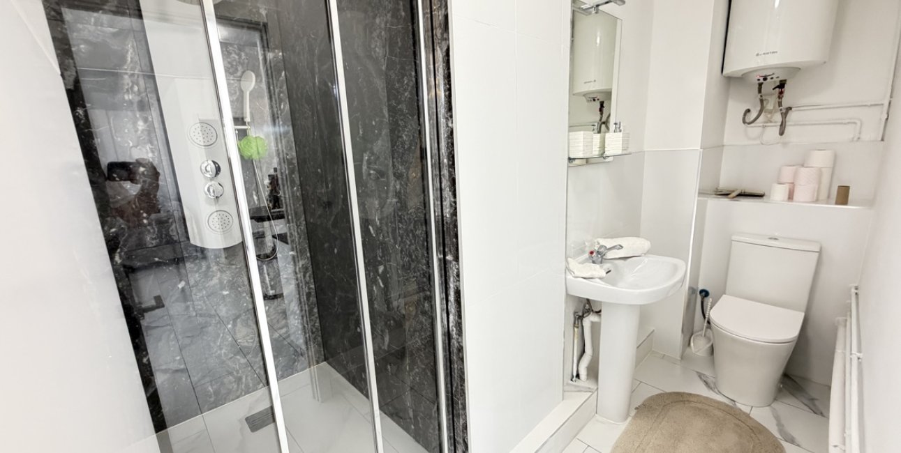 Resale - Villa -
Orihuela Costa - Villamartin