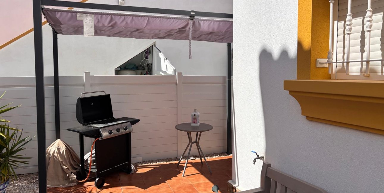 Resale - Villa -
Guardamar del Segura - El Raso