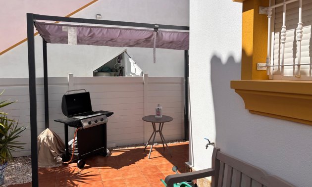 Resale - Villa -
Guardamar del Segura - El Raso