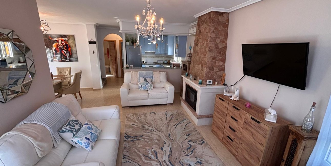 Resale - Villa -
Guardamar del Segura - El Raso