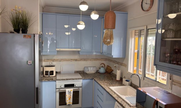 Resale - Villa -
Guardamar del Segura - El Raso