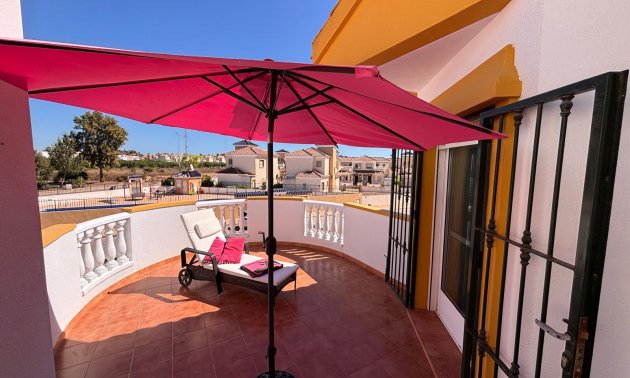 Resale - Villa -
Guardamar del Segura - El Raso