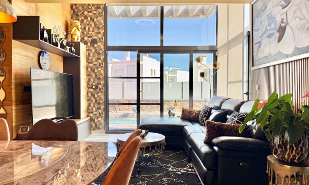 Resale - Villa -
Orihuela Costa - Lomas de Cabo Roig