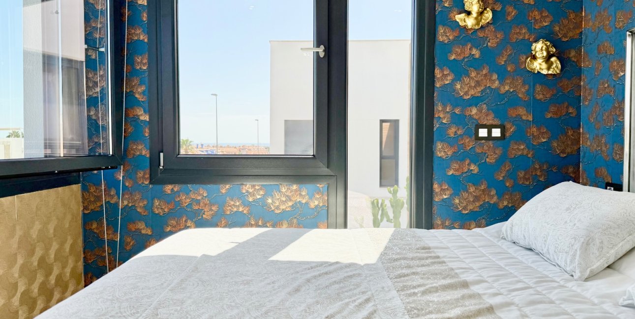 Resale - Villa -
Orihuela Costa - Lomas de Cabo Roig
