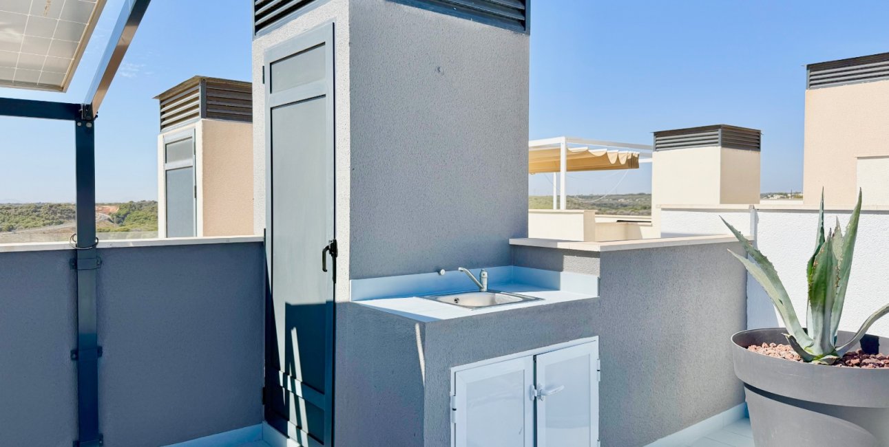 Resale - Villa -
Orihuela Costa - Lomas de Cabo Roig