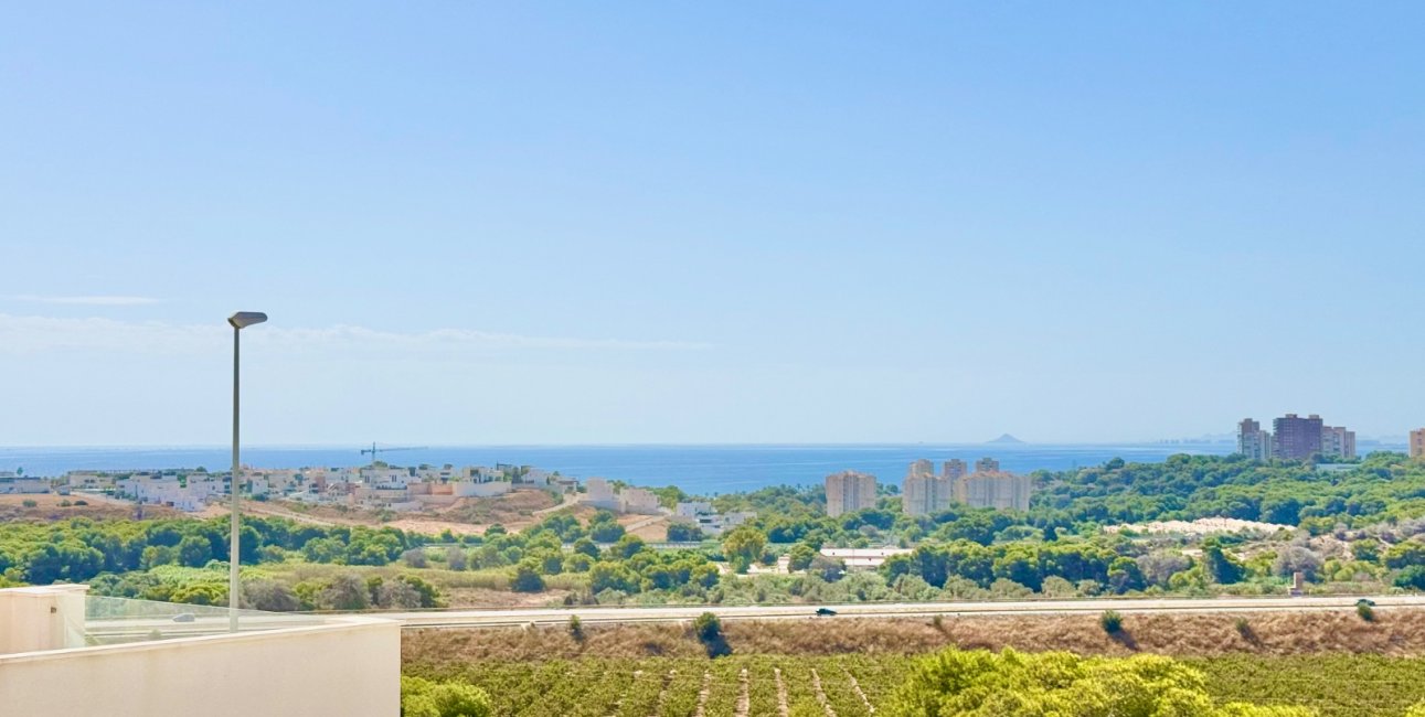 Resale - Villa -
Orihuela Costa - Lomas de Cabo Roig