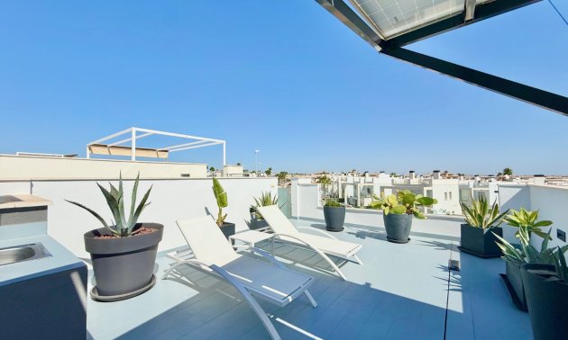Resale - Villa -
Orihuela Costa - Lomas de Cabo Roig