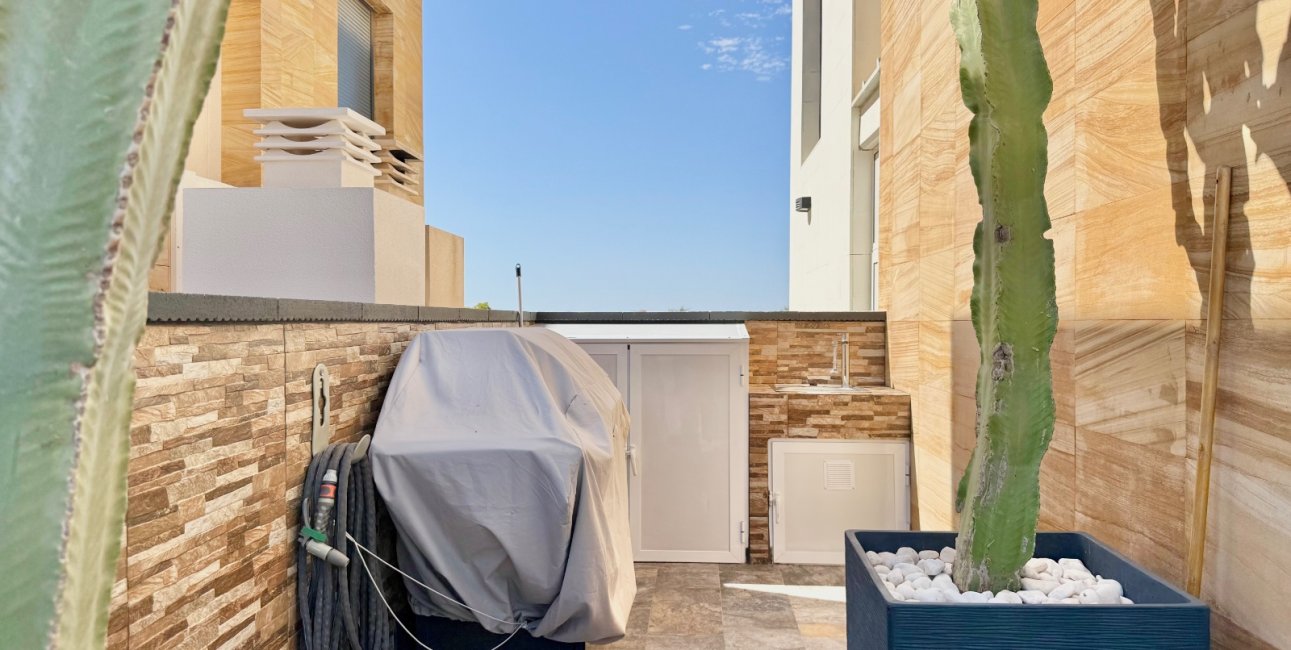Resale - Villa -
Orihuela Costa - Lomas de Cabo Roig