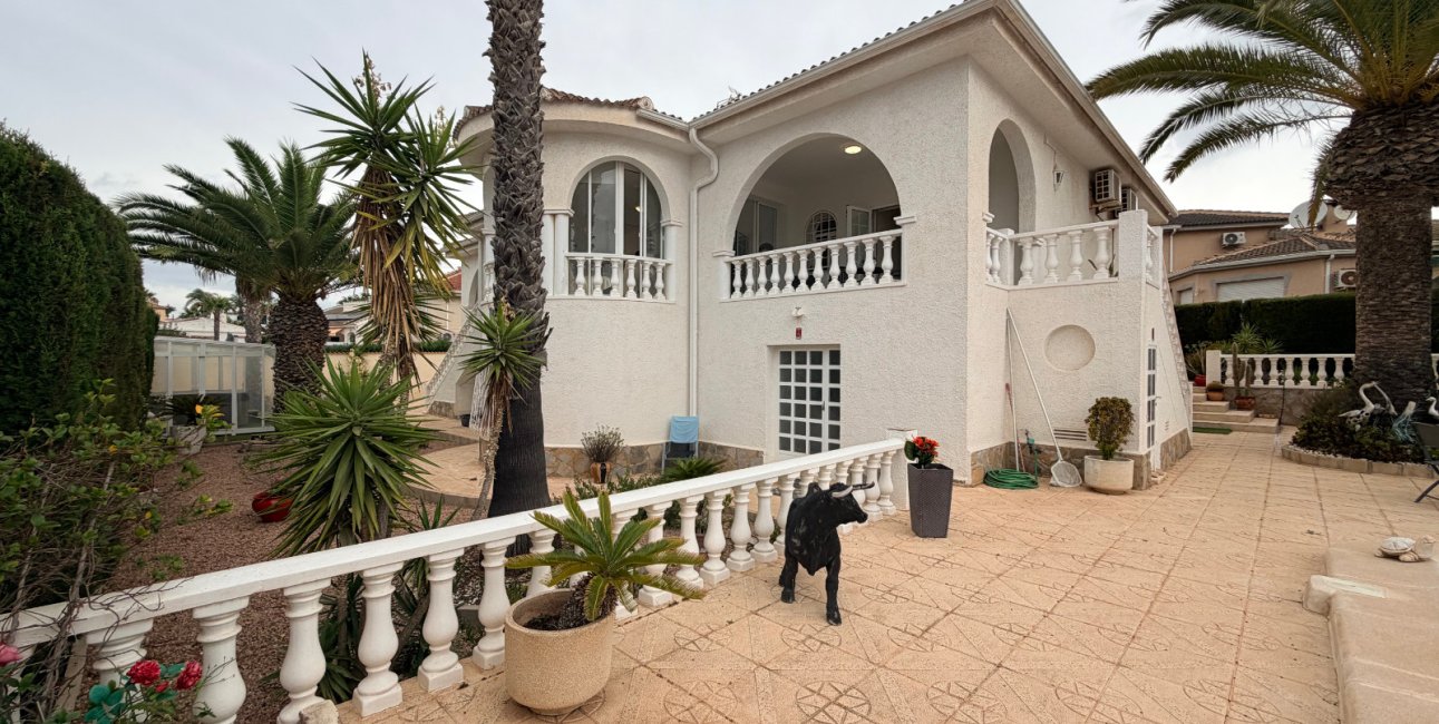 Resale - Villa -
Ciudad Quesada - Ciudad Quesada - Town