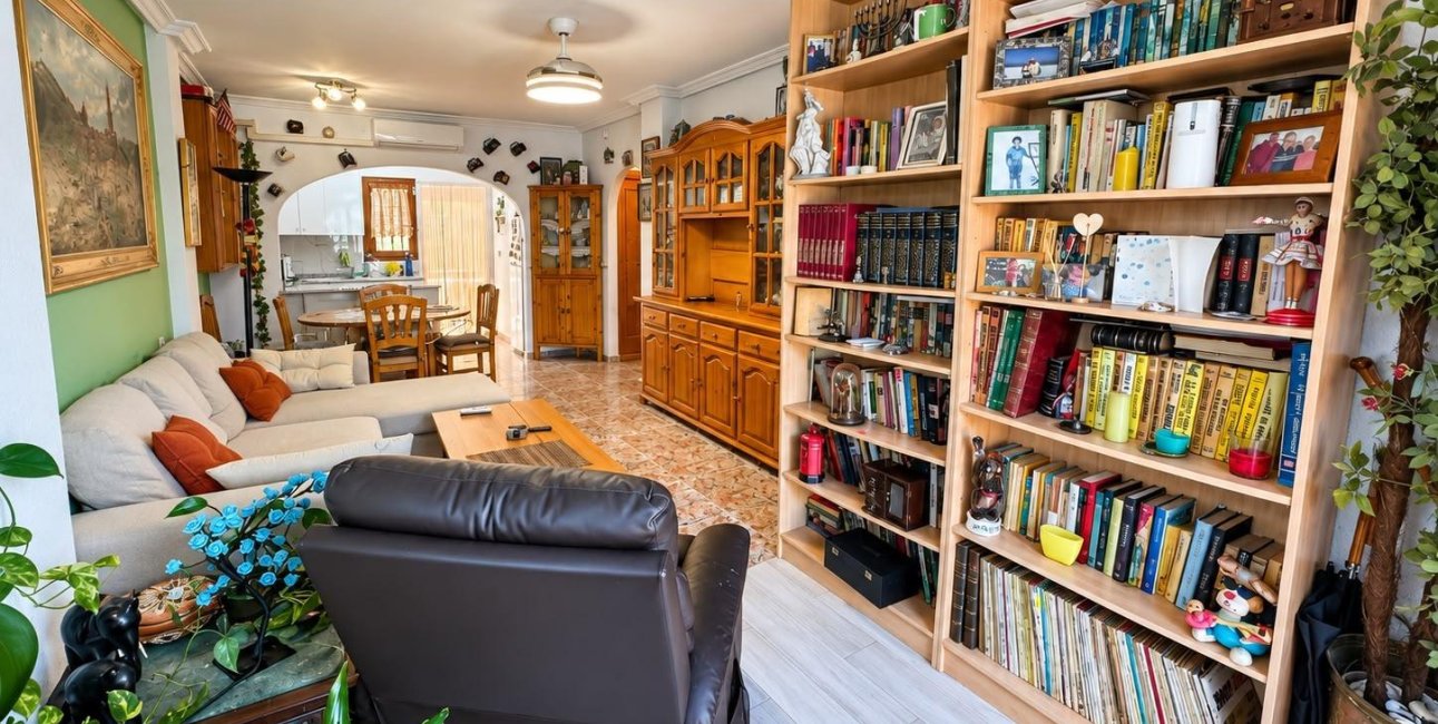 Resale - Bungalow -
Guardamar del Segura - El moncayo