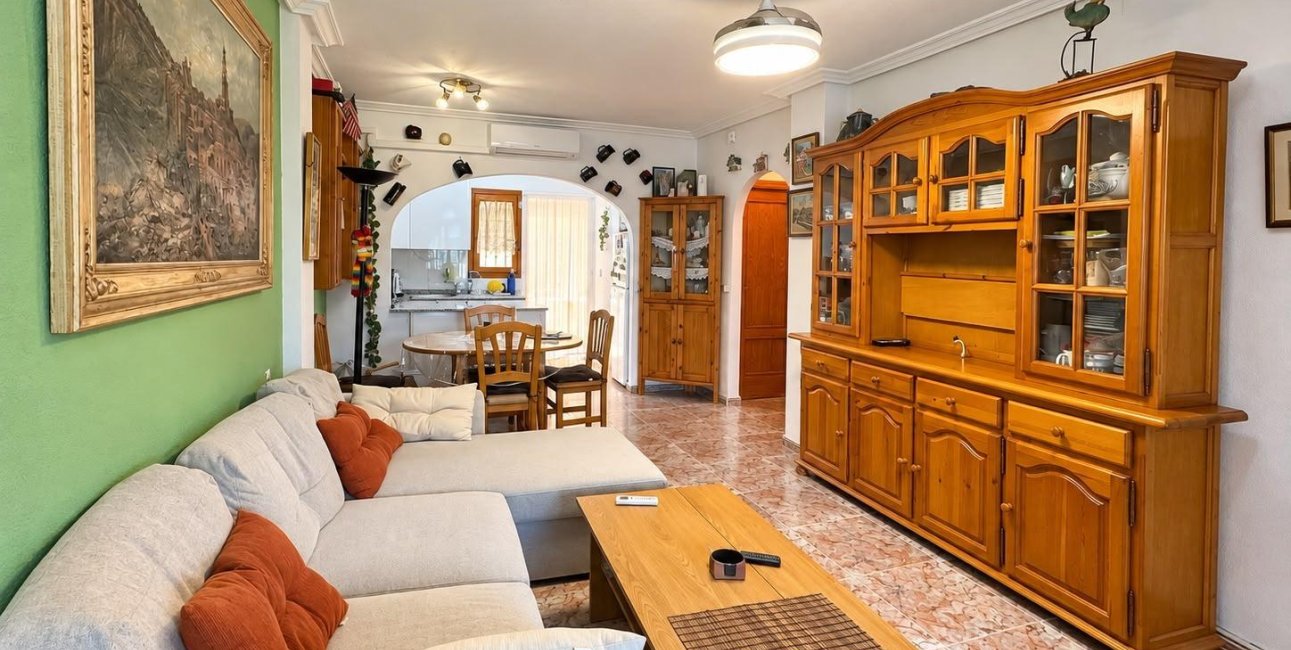 Resale - Bungalow -
Guardamar del Segura - El moncayo