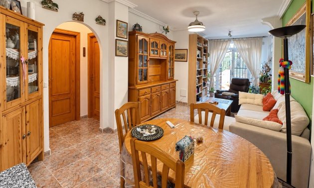 Resale - Bungalow -
Guardamar del Segura - El moncayo