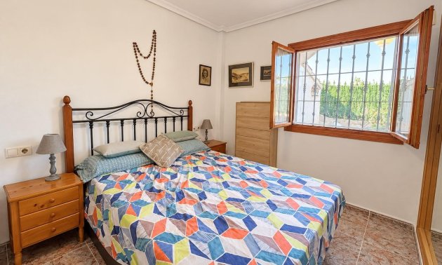Resale - Bungalow -
Guardamar del Segura - El moncayo