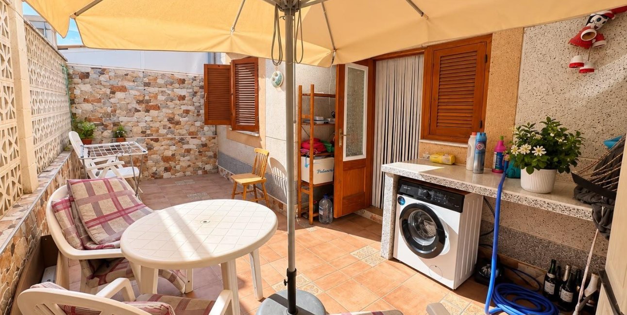 Resale - Bungalow -
Guardamar del Segura - El moncayo