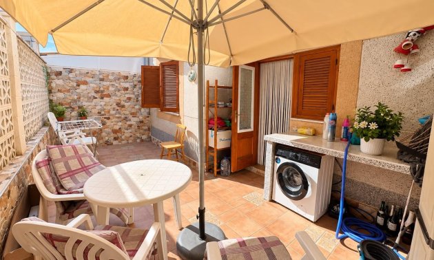 Resale - Bungalow -
Guardamar del Segura - El moncayo
