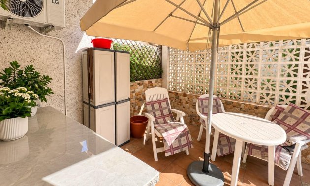Resale - Bungalow -
Guardamar del Segura - El moncayo
