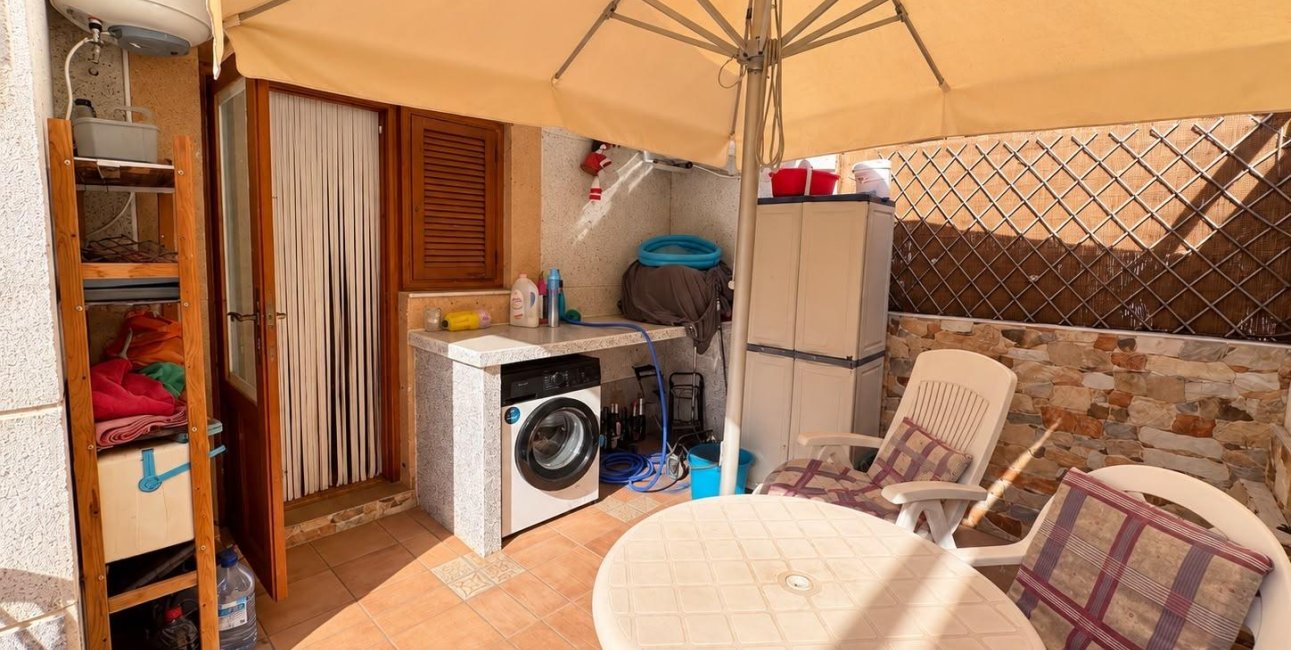Resale - Bungalow -
Guardamar del Segura - El moncayo